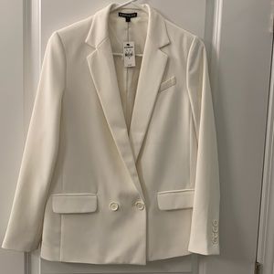 NWT EXPRESS women’s cream colored jacket size 2